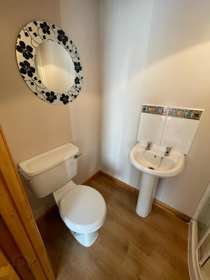 117 Waterfoot Park 9 of 14