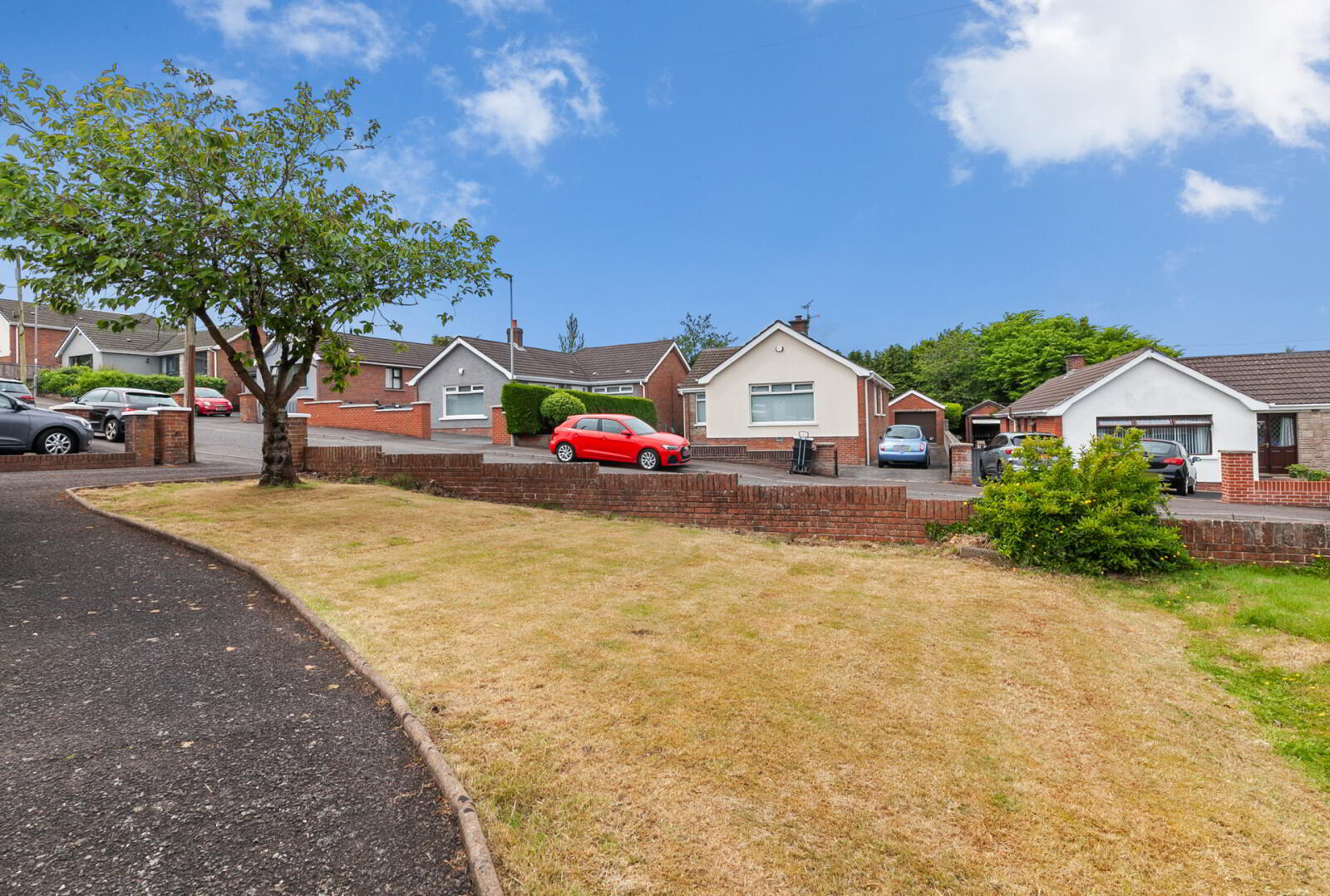 24 Glenwell Crescent 2 of 35