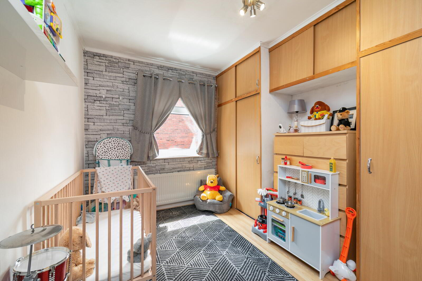 24 Glenwell Crescent 11 of 35
