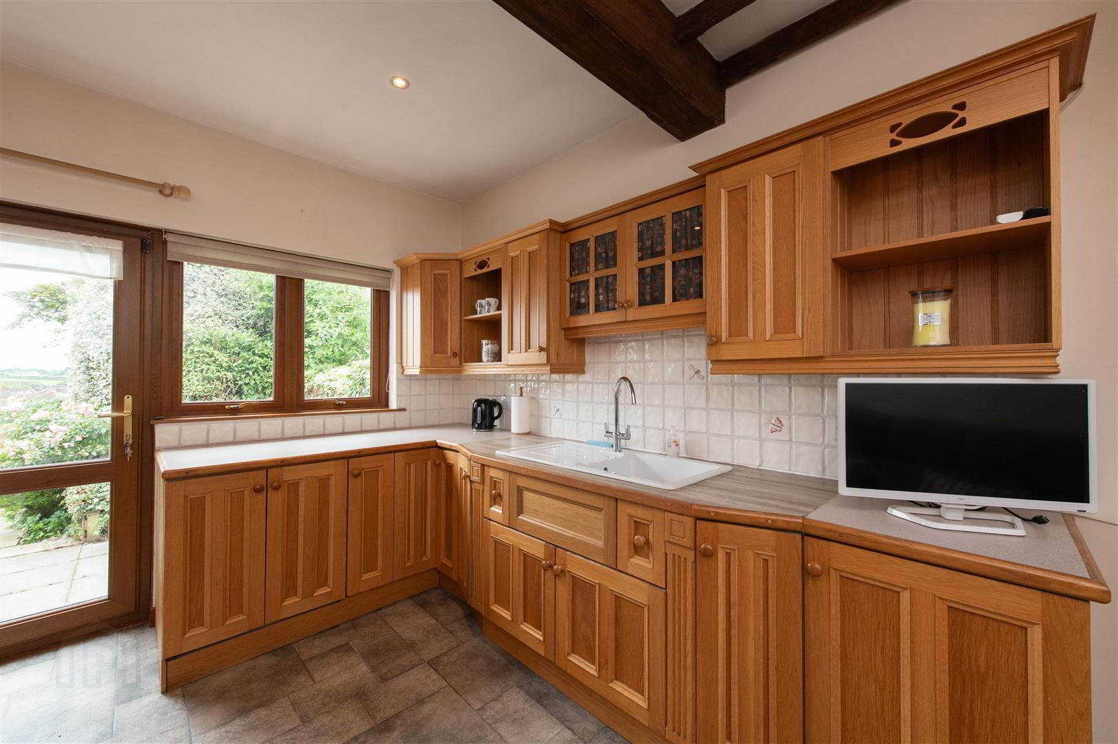 8 Oakwood Avenue 7 of 25