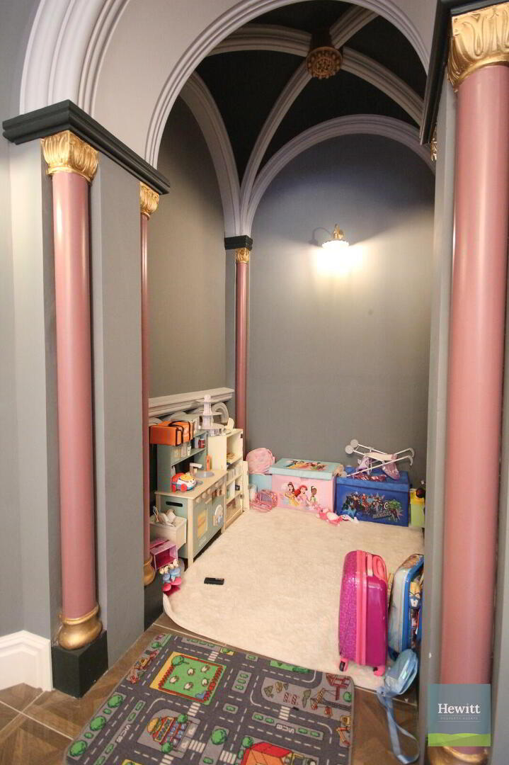 4e Gosford Castle 15 of 53