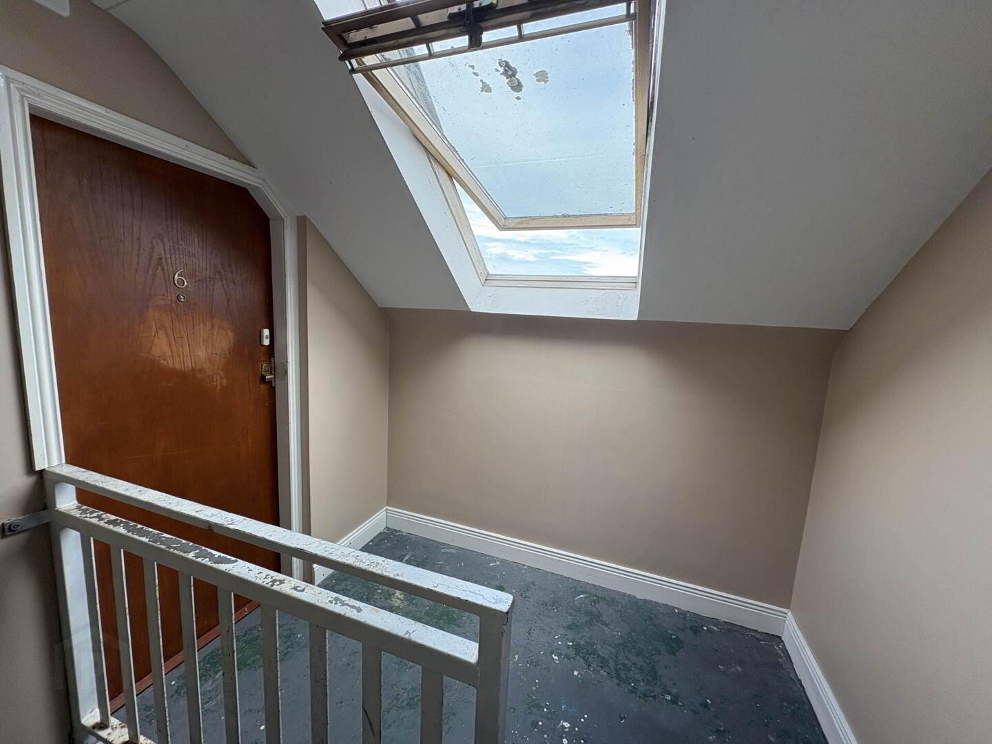 property description image
