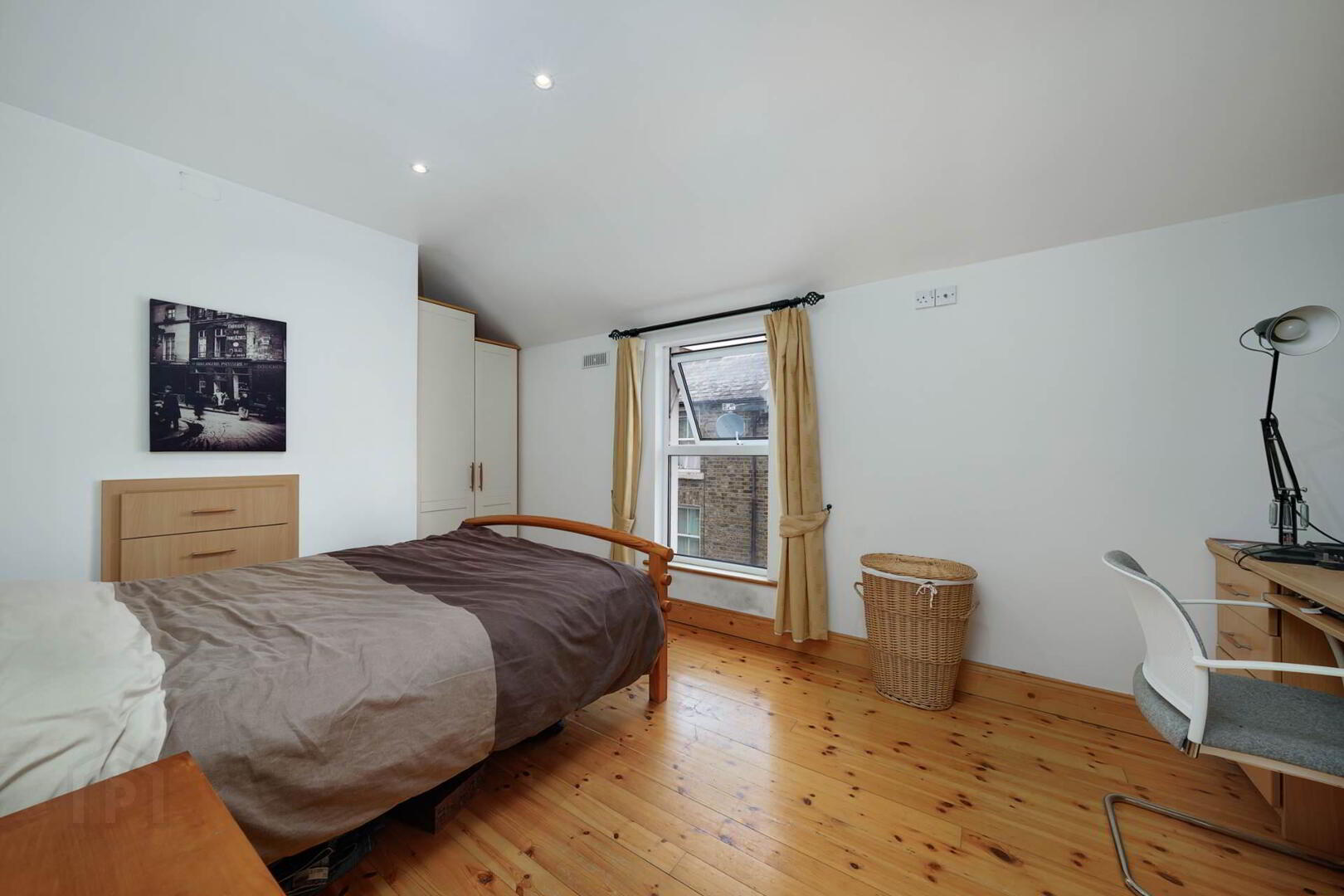 5 Greenmount Court 11 of 27