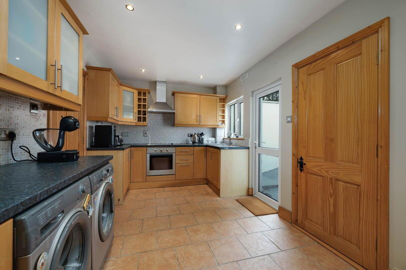 5 Greenmount Court 9 of 27