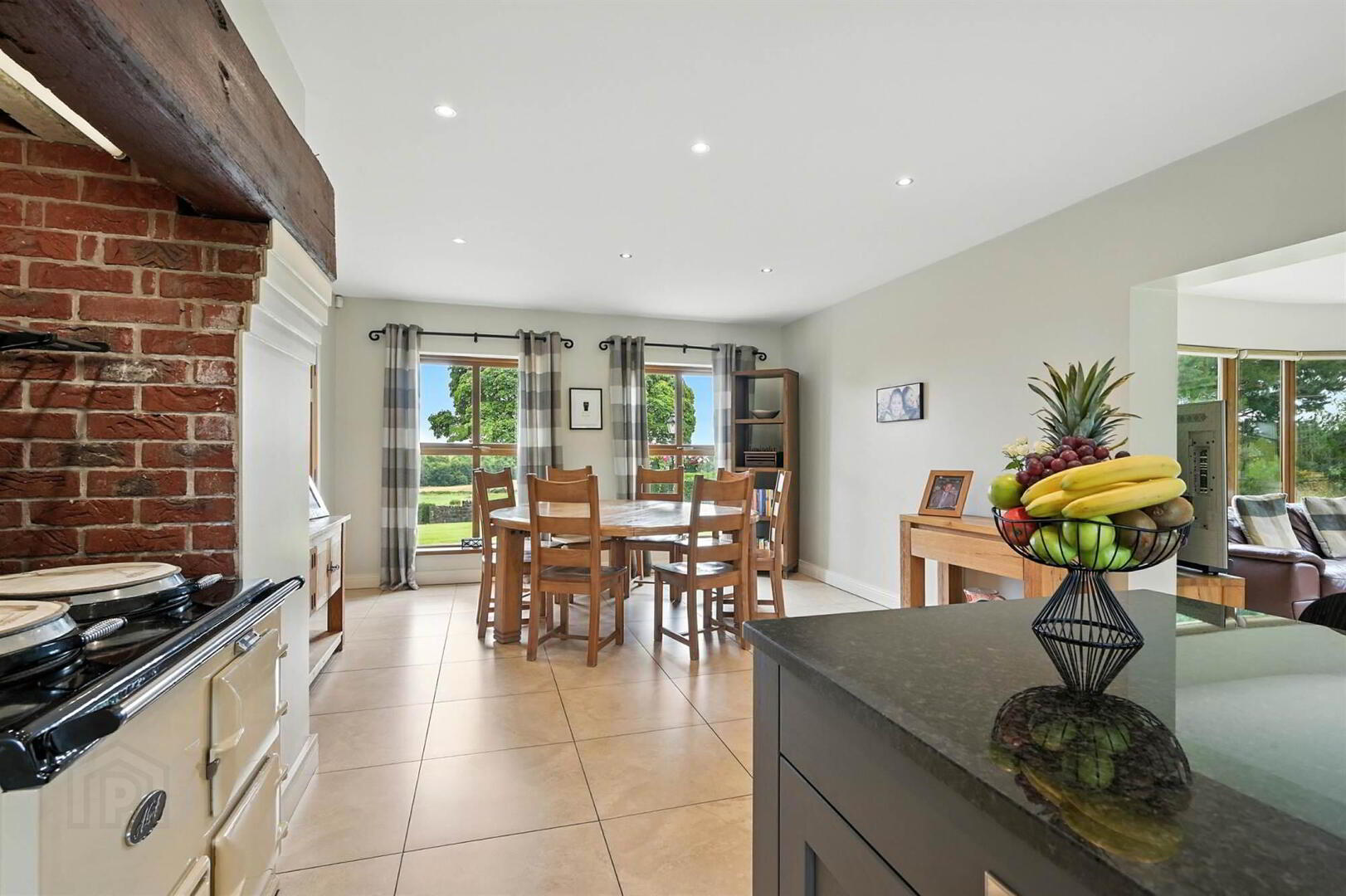 11 Forthill Road 10 of 33