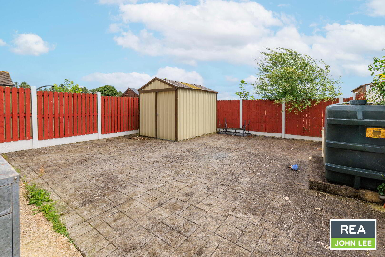 13 Glenstal Gate 23 of 27