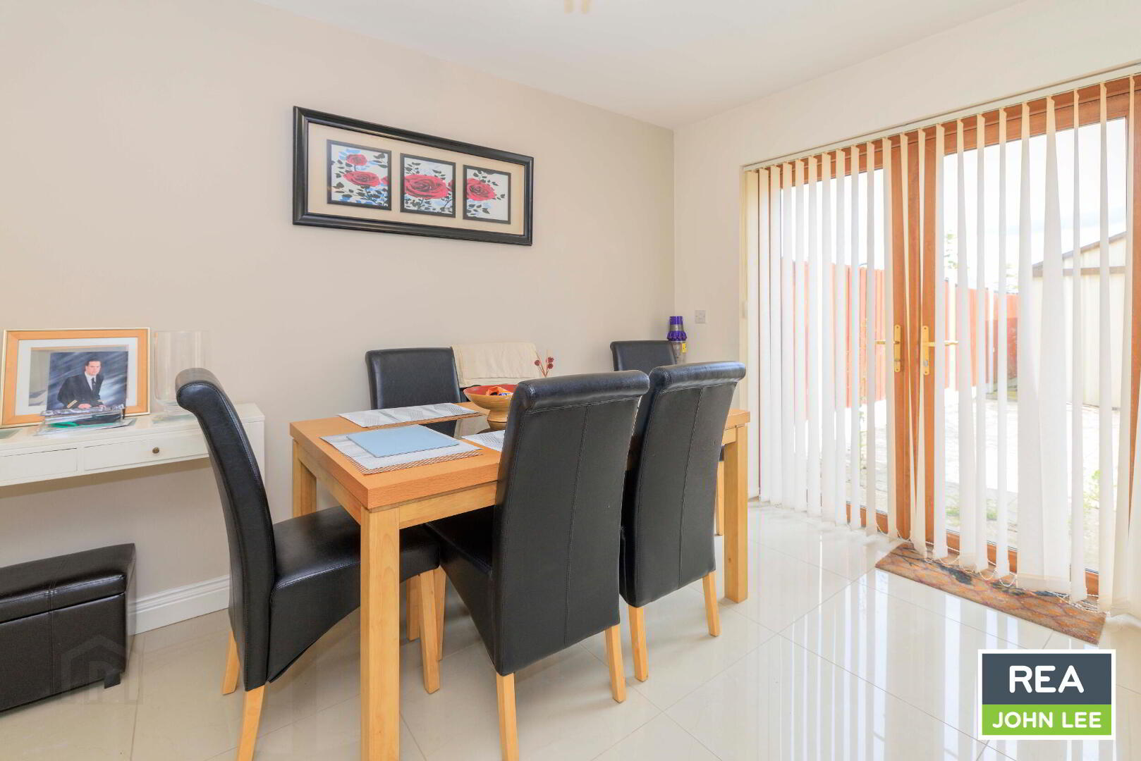13 Glenstal Gate 14 of 27