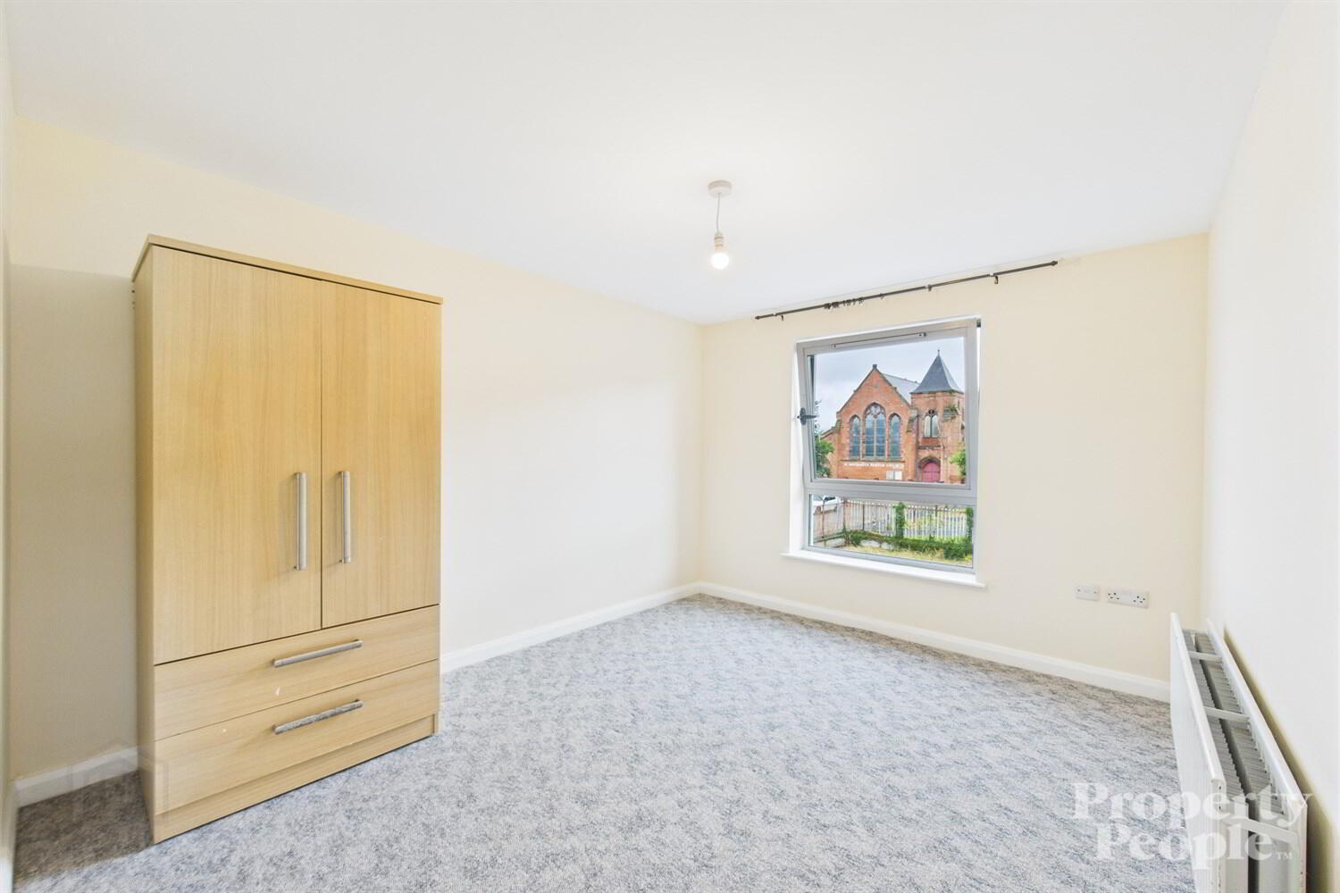APT 5 Lesley Centre, 109 Shankill Road 18 of 25