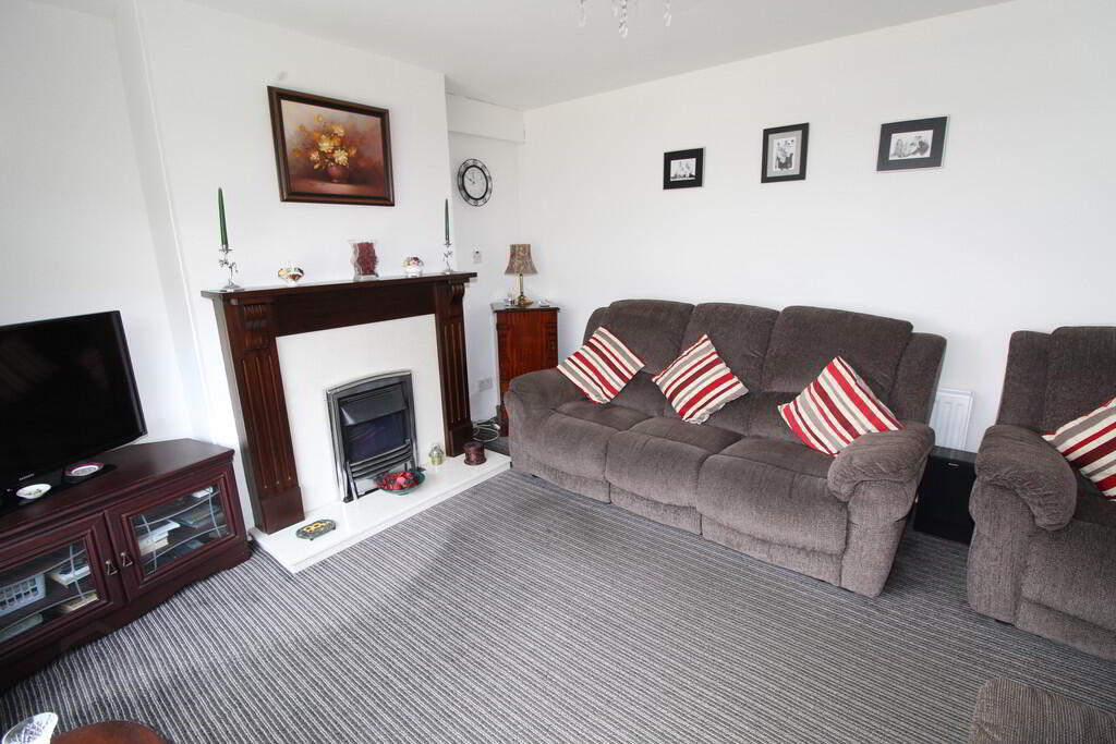 30 Ligoniel Road 3 of 13