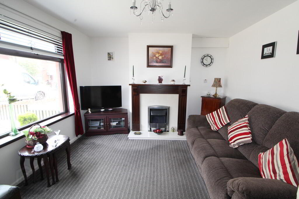 30 Ligoniel Road 2 of 13