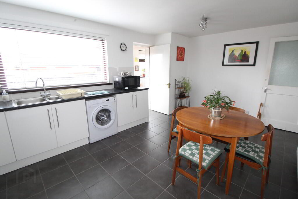 30 Ligoniel Road 6 of 13