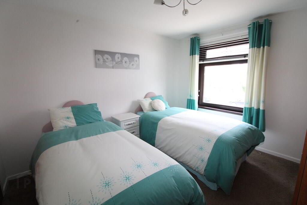 30 Ligoniel Road 7 of 13