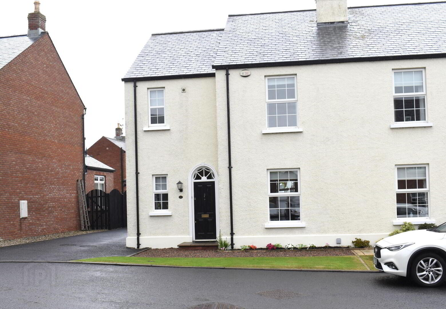 property description image