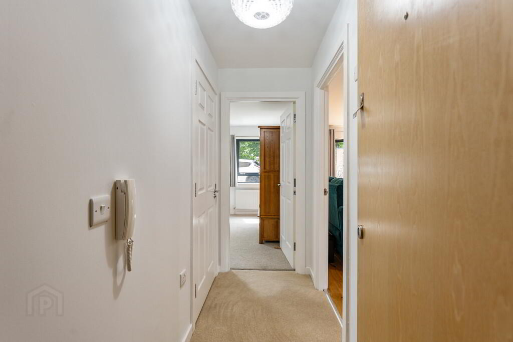 A1 Apt The Limes, 216a Belmont Road 4 of 20