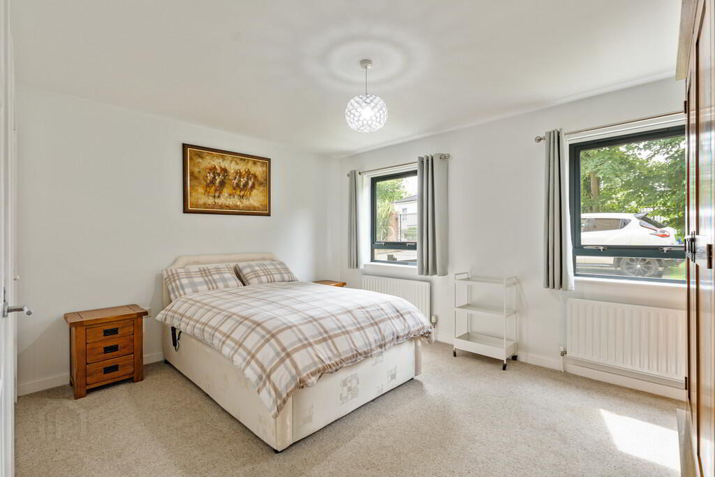 A1 Apt The Limes, 216a Belmont Road 14 of 20
