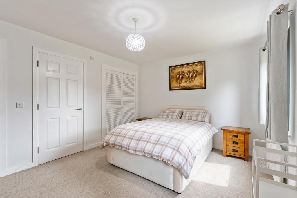 A1 Apt The Limes, 216a Belmont Road 15 of 20