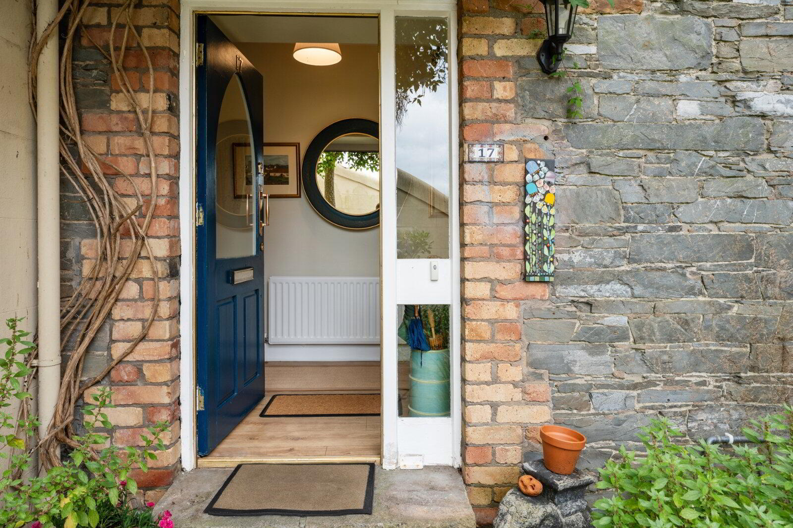 17 Groomsport House Road 3 of 37