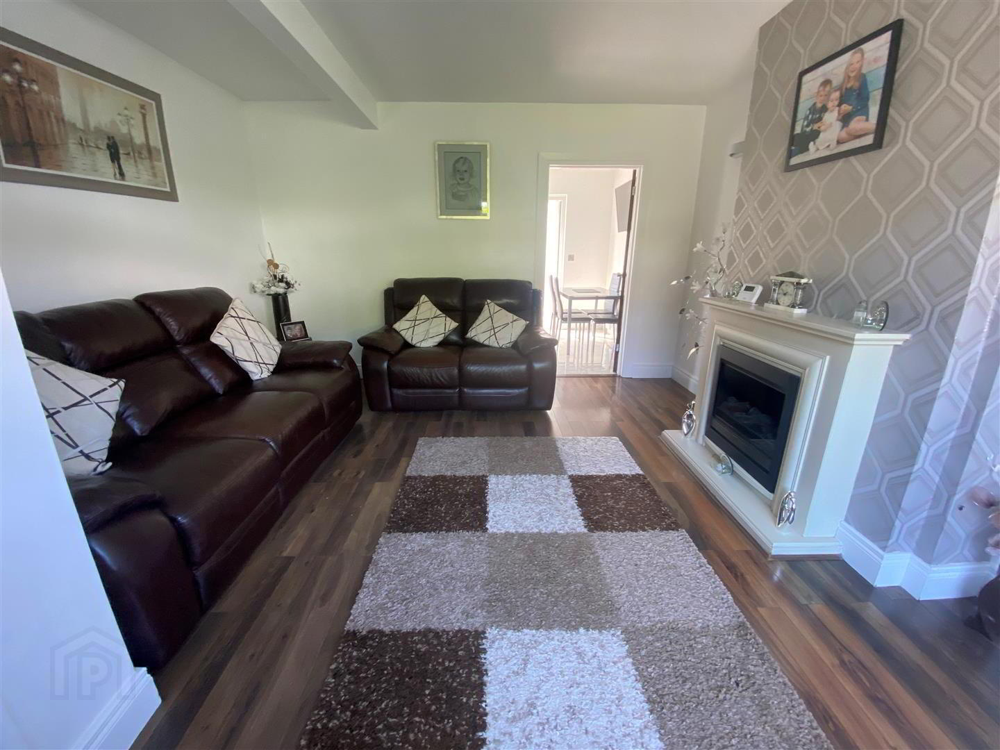 60 Abbey Park 3 of 11