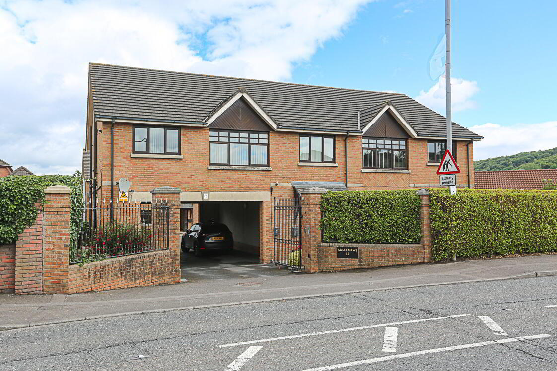 Apartment 1 Arlee Mews 15a Knocknagoney Road 1 of 25