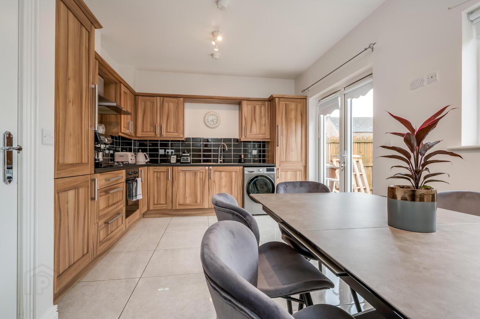 15 Blackrock Commons 9 of 25
