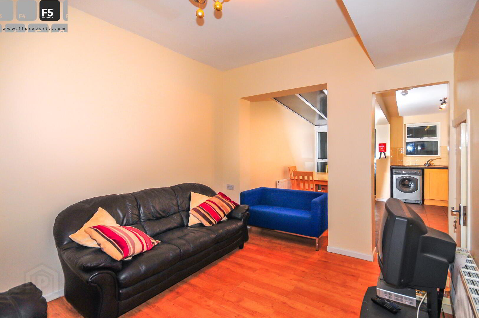 18 Sandymount Street 1 of 10
