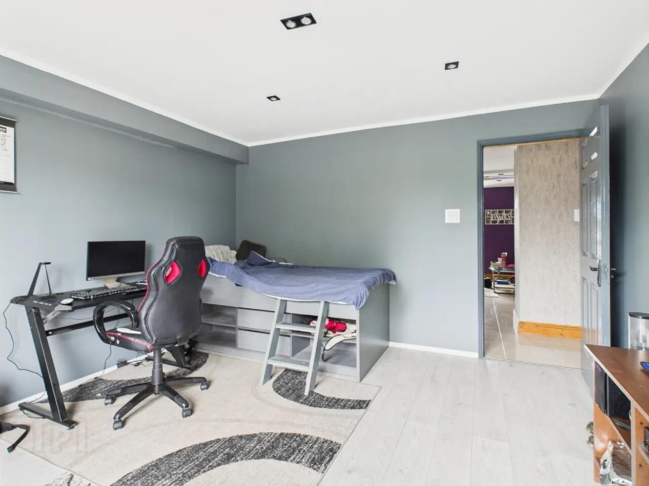 Apt 8, Maple Springs 7 of 9