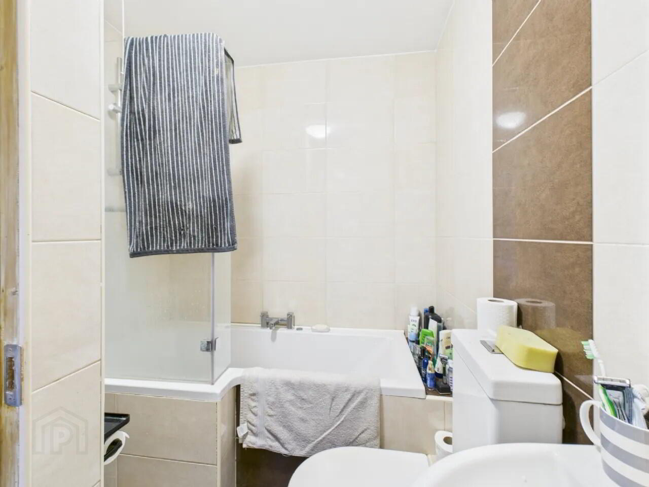 Apt 8, Maple Springs 9 of 9