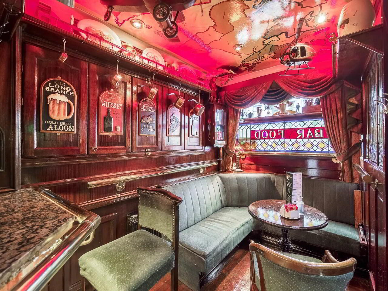 Sean Tierney's Bar & Restaurant, 13 O'Connell St 3 of 19