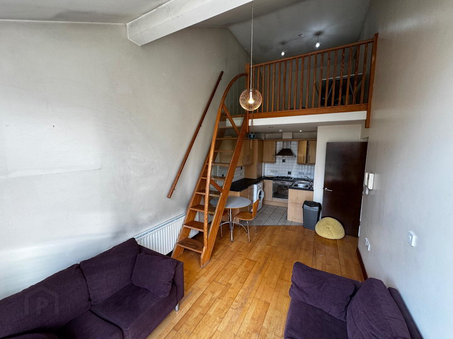 Ormeau Road 9 of 10
