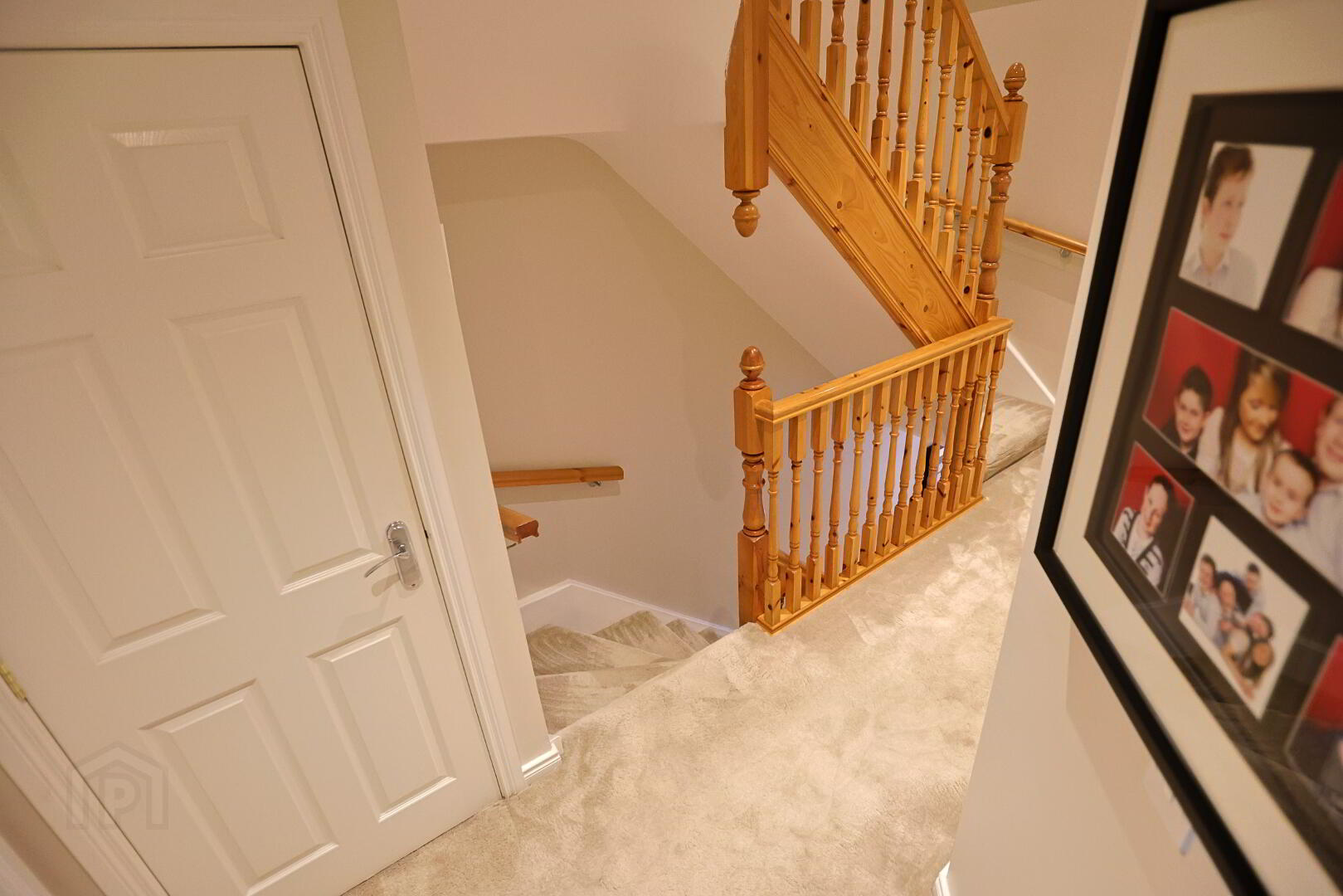 49 Lynden Gate 25 of 68