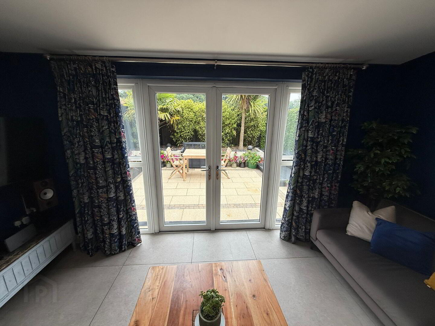 49 Lynden Gate 22 of 68