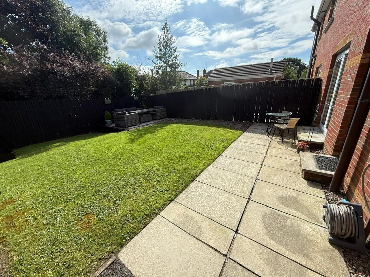 12 Wentworth Green 57 of 59