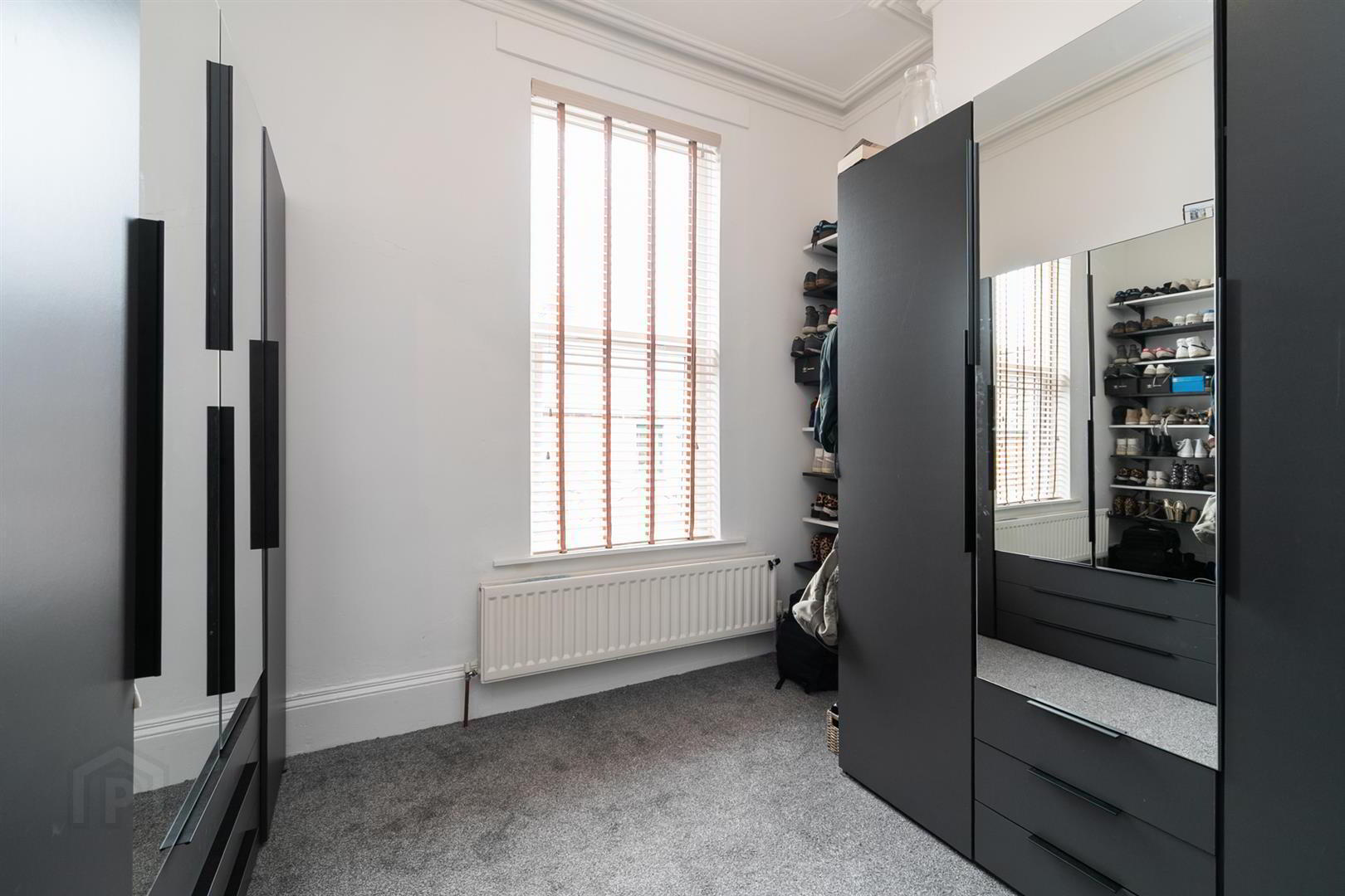 21 Haypark Avenue 20 of 33