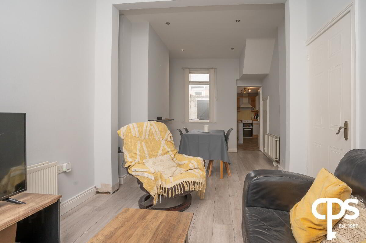 105 Walmer Street 5 of 20