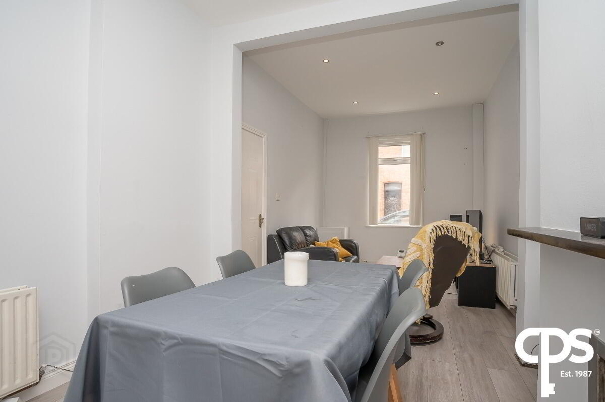 105 Walmer Street 7 of 20