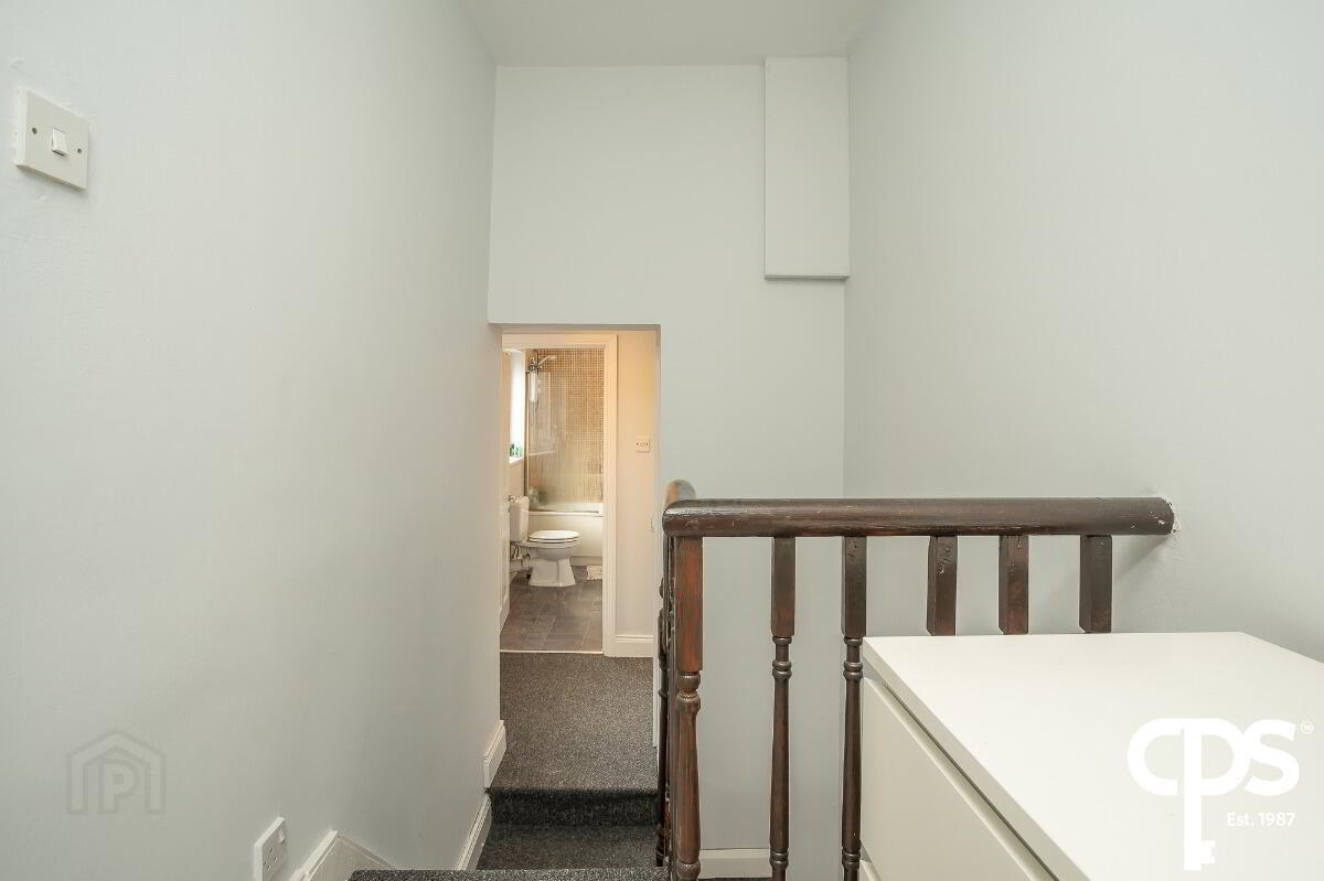 105 Walmer Street 12 of 20