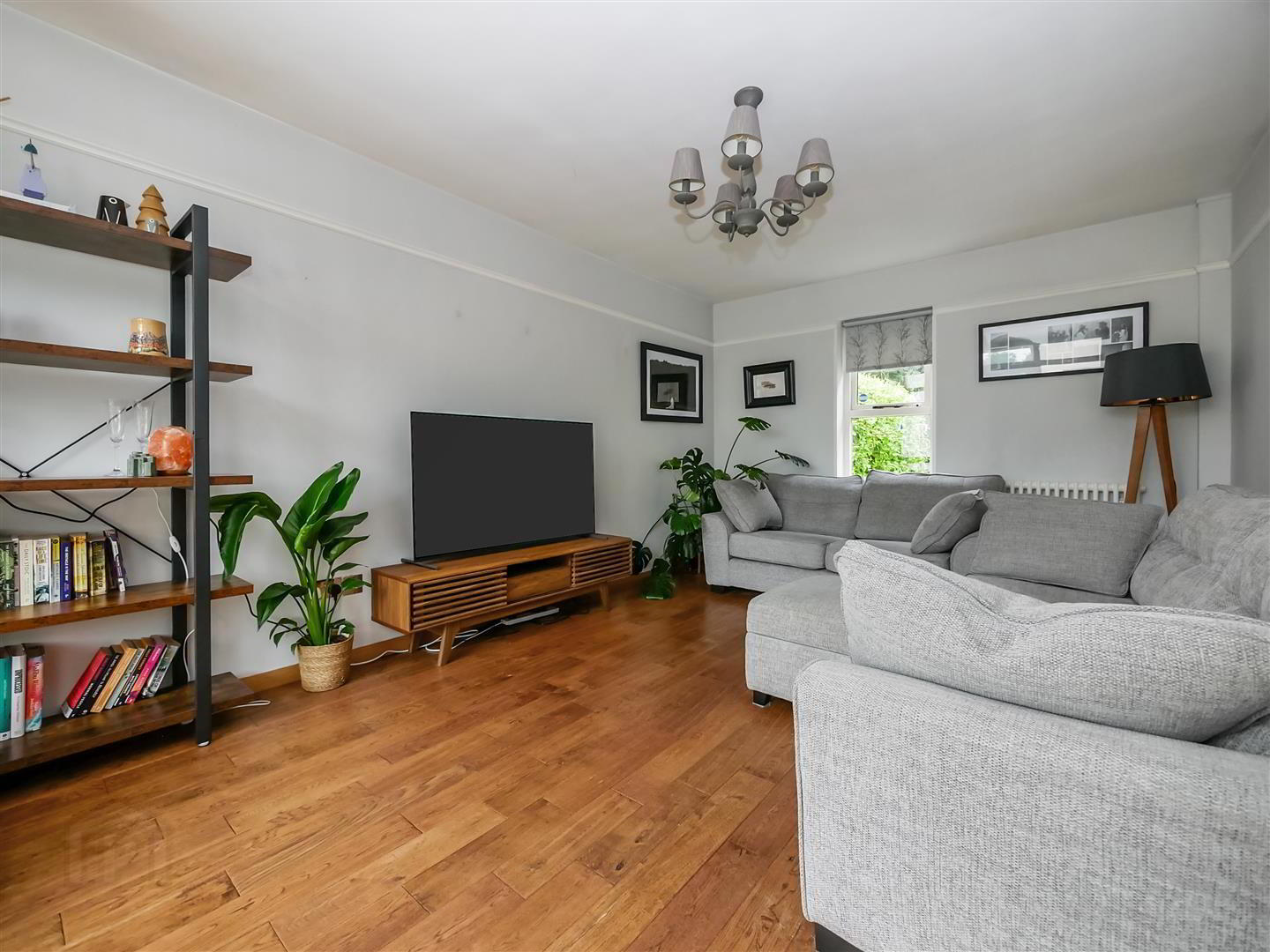 6 Bests Hill Court 5 of 19