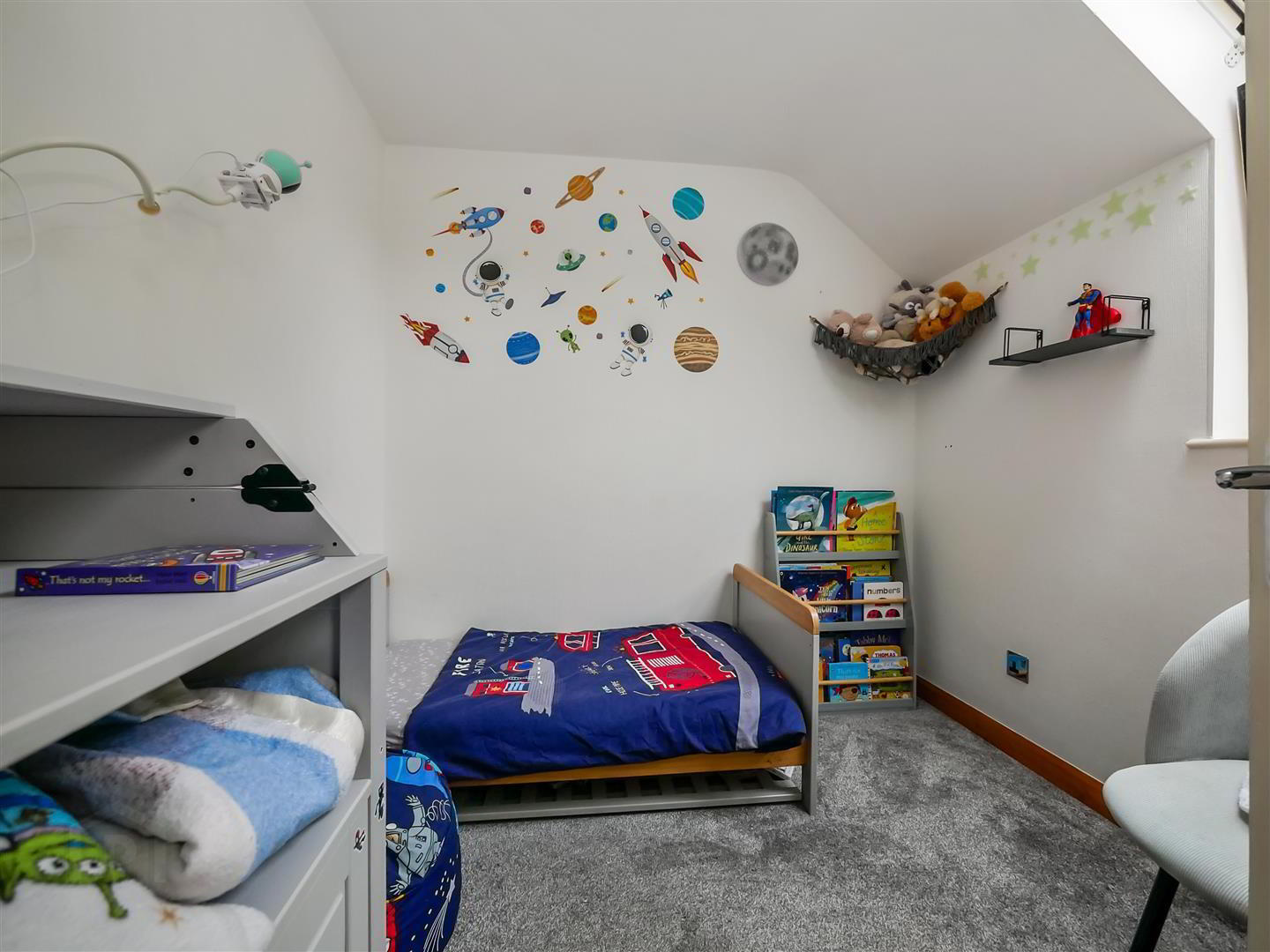 6 Bests Hill Court 15 of 19