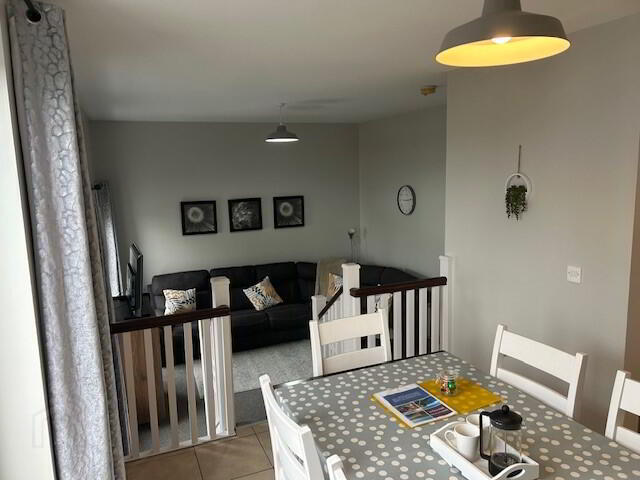 20 Montague Court( SHORT TERM Let) 6 of 12