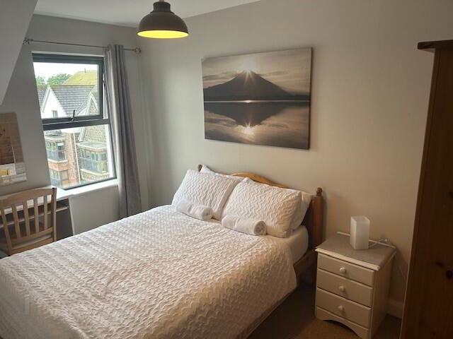 20 Montague Court( SHORT TERM Let) 10 of 12