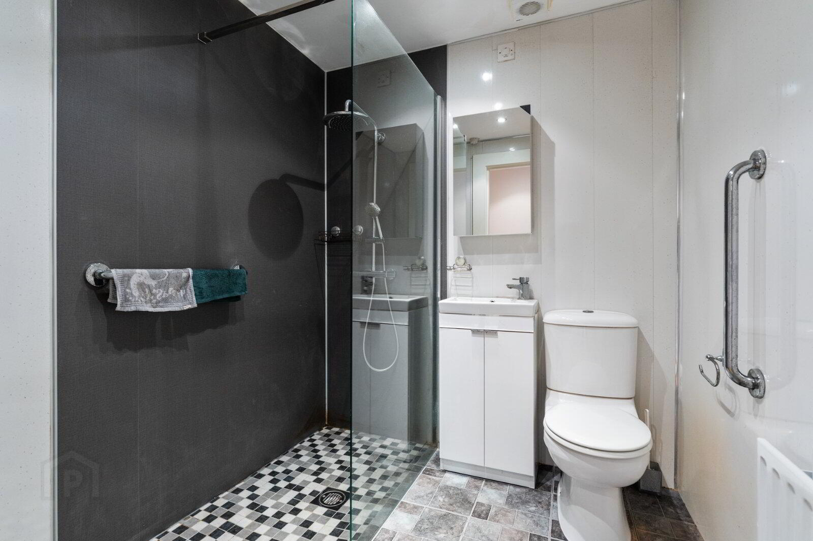 Apartment 2 53 Church Road 9 of 16