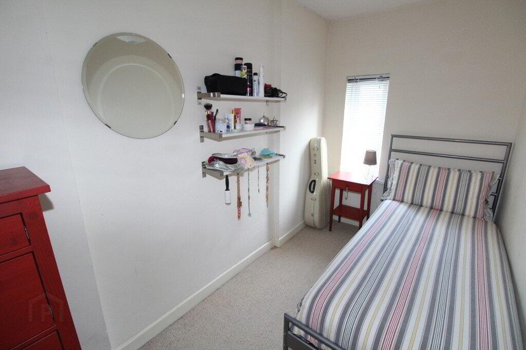 16 Dunraven Park 6 of 8