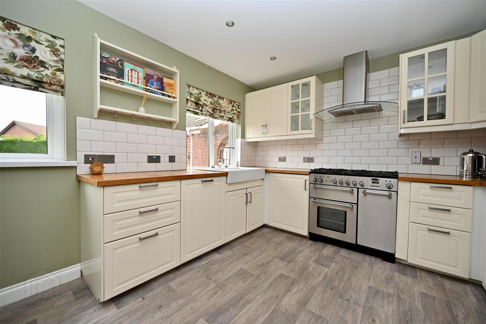 48 Moyra Drive 9 of 24