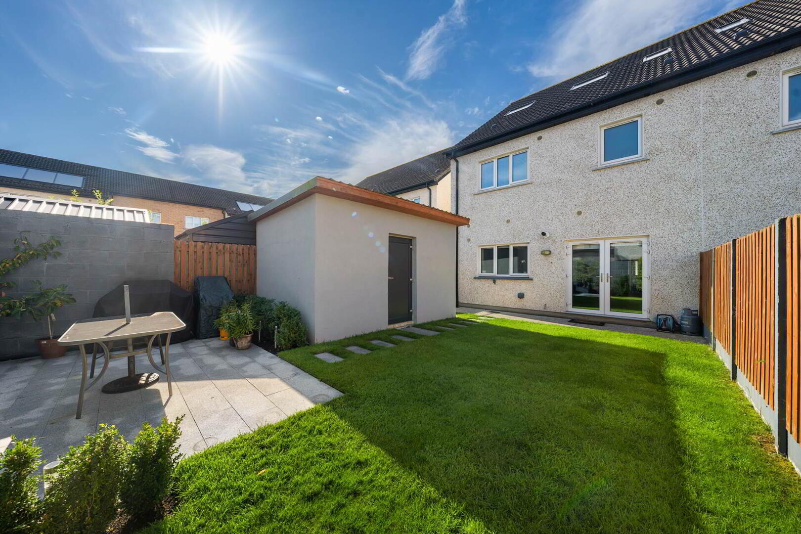 25 Dunville Green 19 of 23