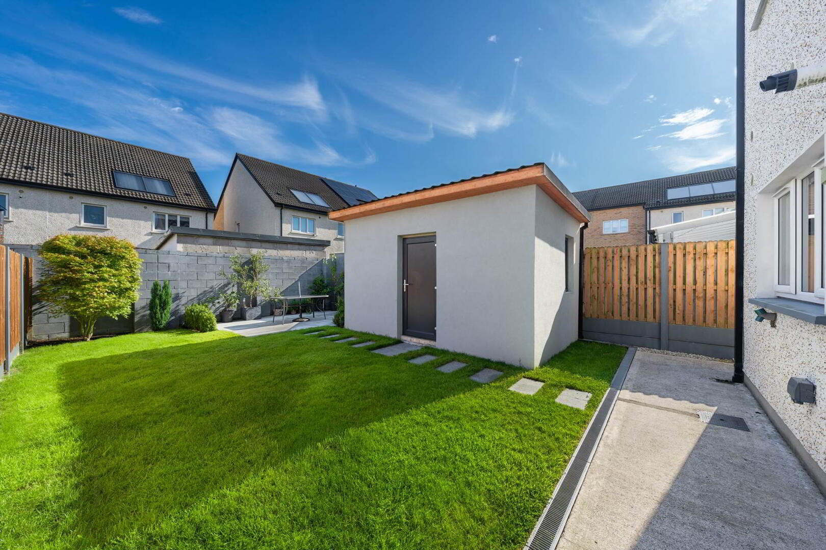 25 Dunville Green 23 of 23