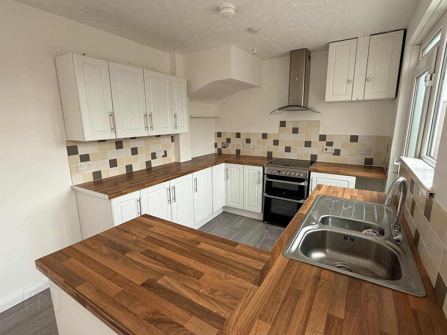 2 Bengore Gardens 11 of 24