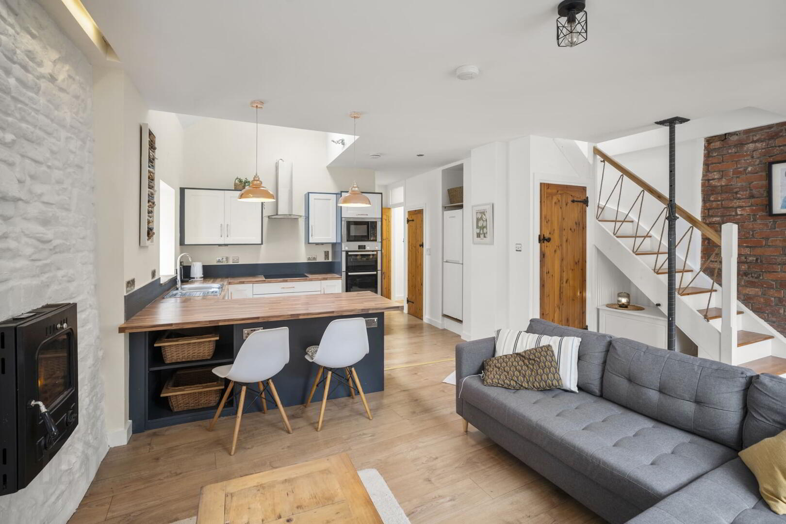 Peninsula House, 30 Wycherley Place 5 of 27