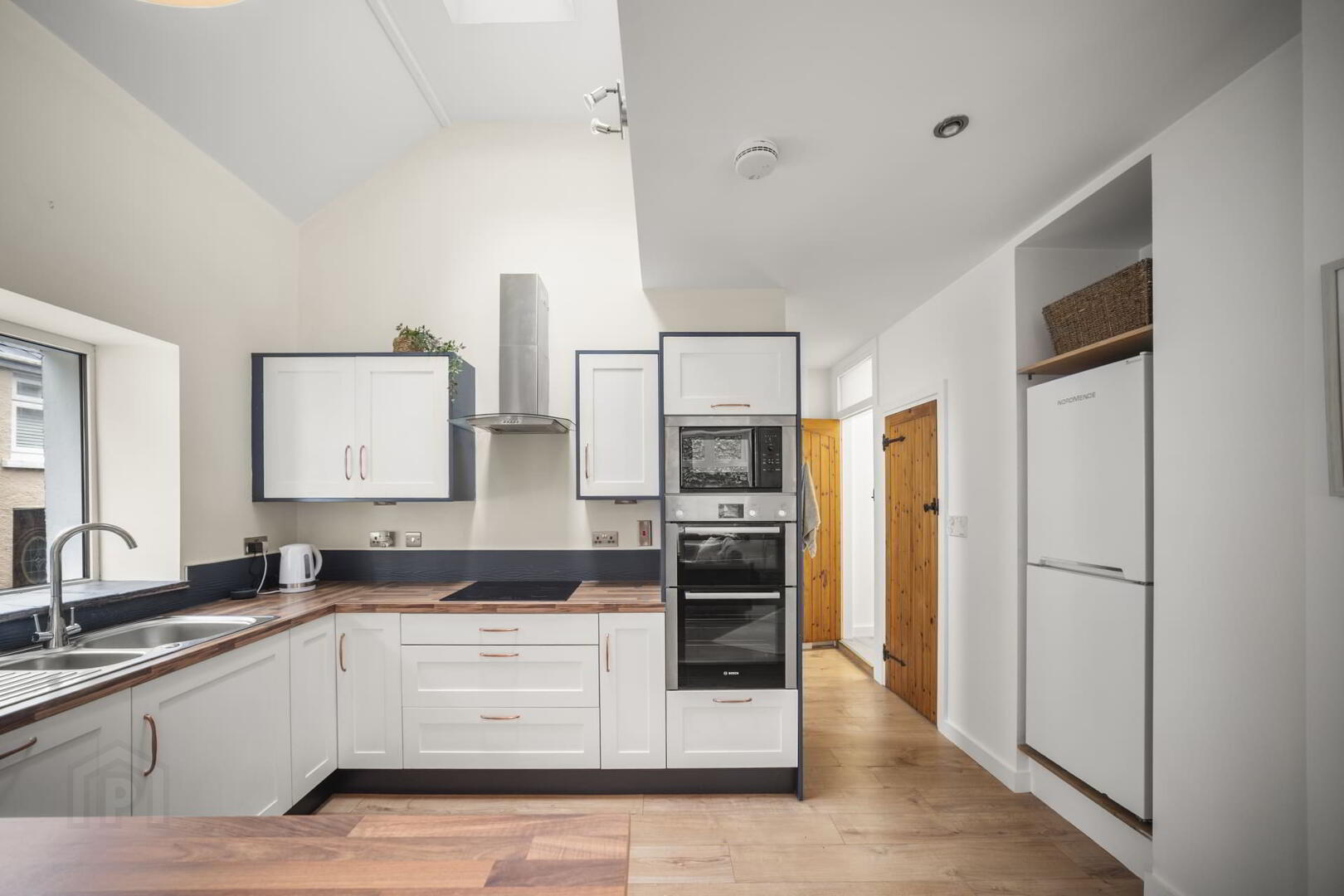 Peninsula House, 30 Wycherley Place 6 of 27