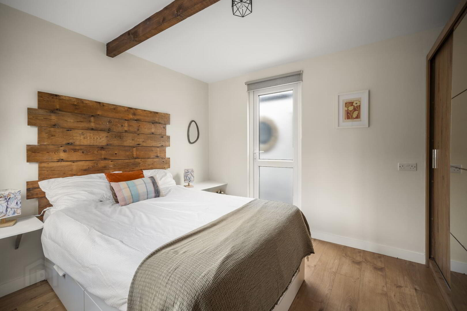 Peninsula House, 30 Wycherley Place 24 of 27