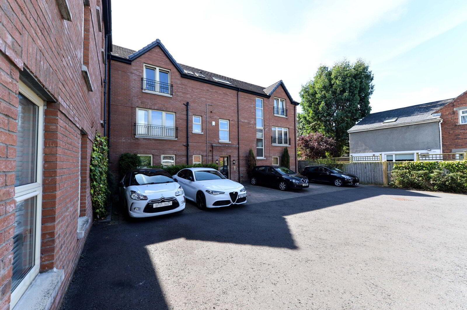 property description image